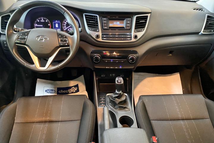 interior de Hyundai Tucson 1.7 CRDi 115 CV