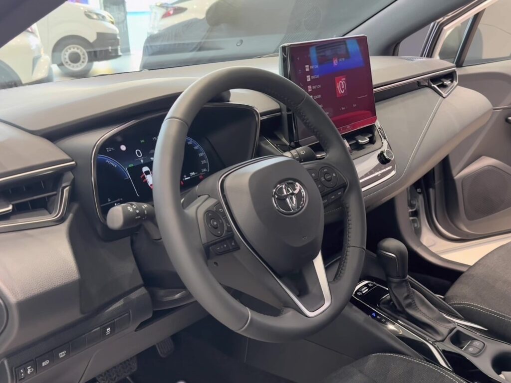 interior-toyota-corolla